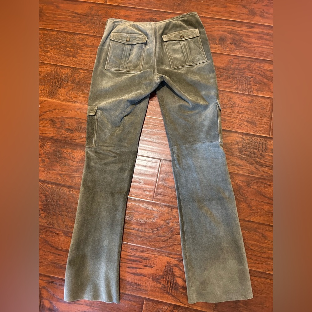 Wilson’s Leather Maxims Suede Cargo Pants. Olive Green. Size 8. - Picture 5 of 6